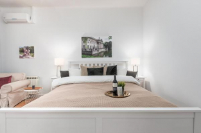 Nowy Świat Cozy Apartment Warsaw by Noclegi Renters